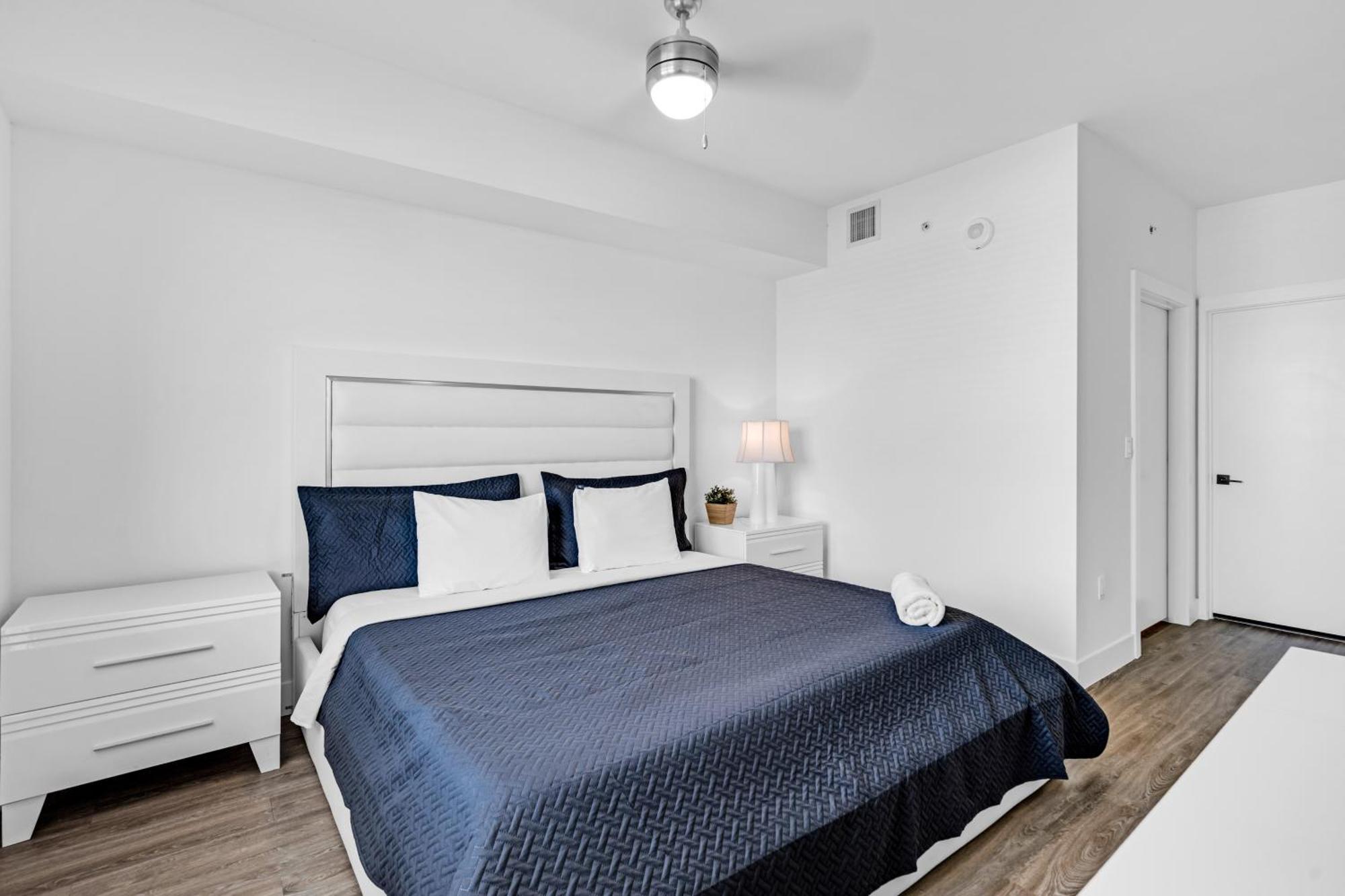 Amazing 2 Bedroom Unit In Doral Miami With Free Parking Хиалеа Гардънс Екстериор снимка
